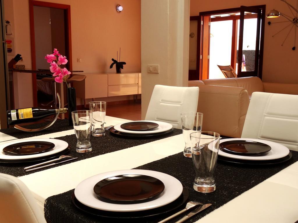 Happy Villa Con Piscina Privada Playa Blanca  Eksteriør billede